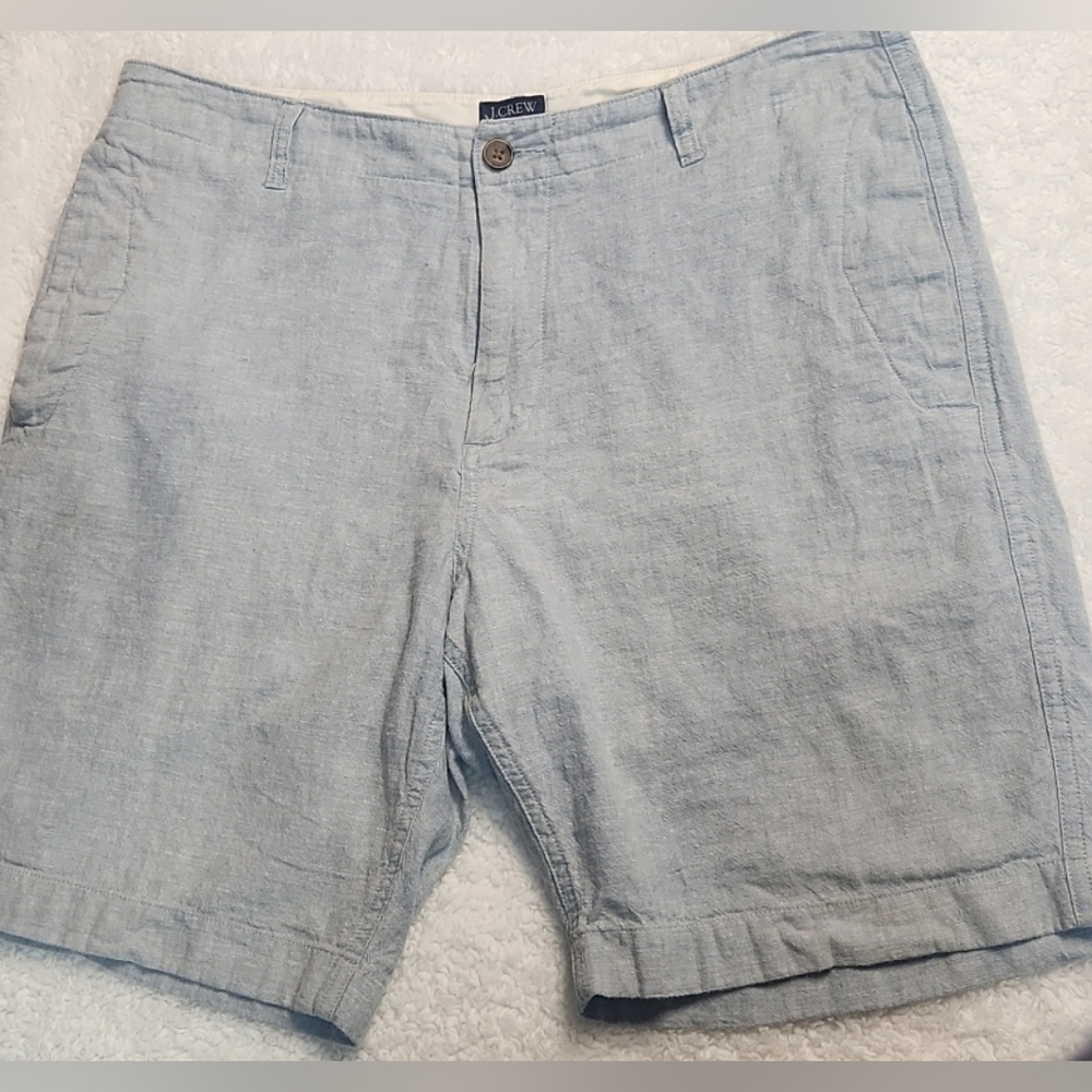 J. Crew Gramercy Mens Bermuda Light Blue Causal Chambray Cotton Shorts 55%Linen